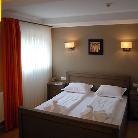 Septimia Hotels & Spa Resort Odorheiu Secuiesc Extérieur photo