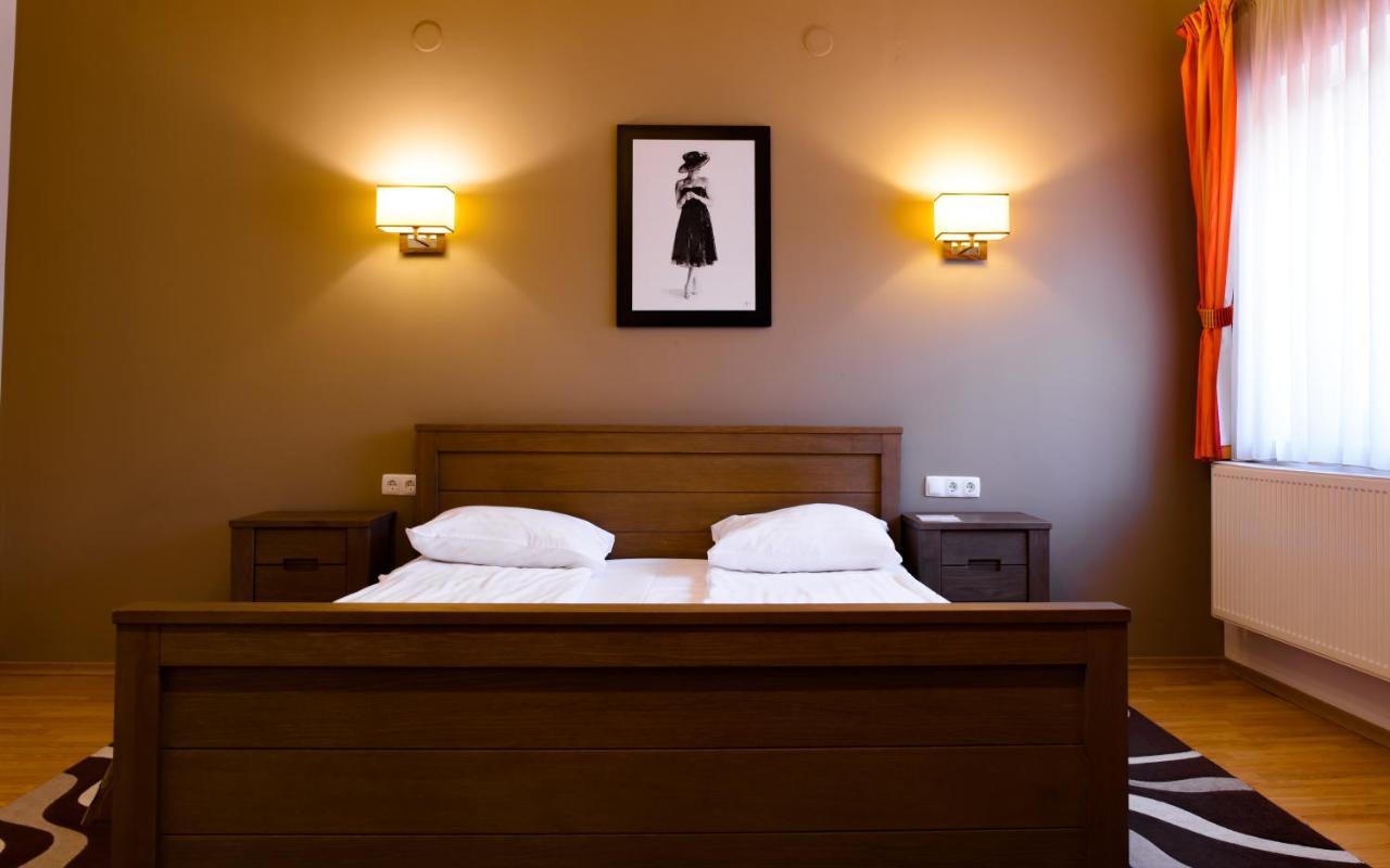 Septimia Hotels & Spa Resort Odorheiu Secuiesc Extérieur photo