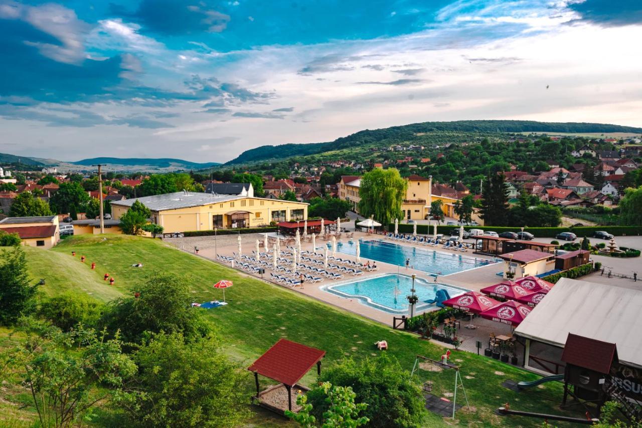 Septimia Hotels & Spa Resort Odorheiu Secuiesc Extérieur photo